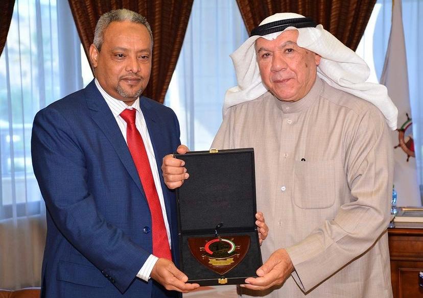Meeting of His Excellency the Ambassador with Mubarak Al-Kabeer Governor 